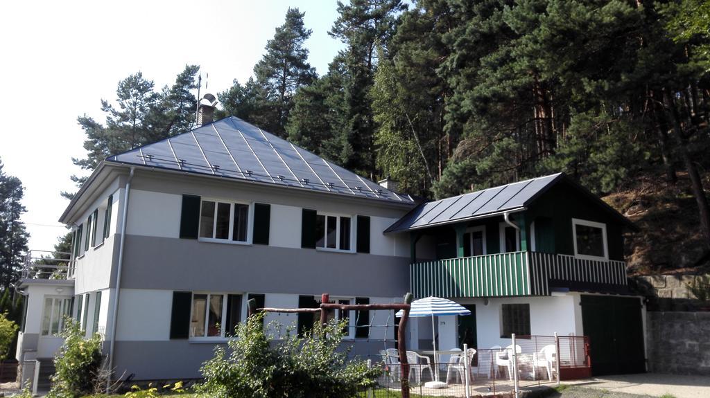 Apartments Michovka Koberovy エクステリア 写真